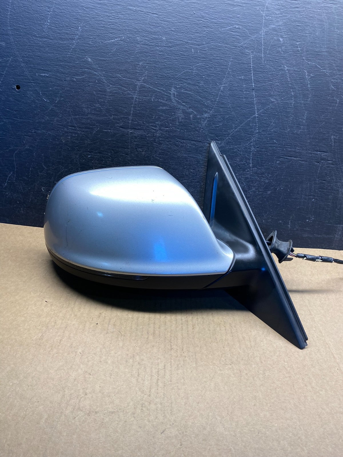 2009 to 2012 Audi Q5 Right Passenger Side Door View Power Mirror AG7171 DW0