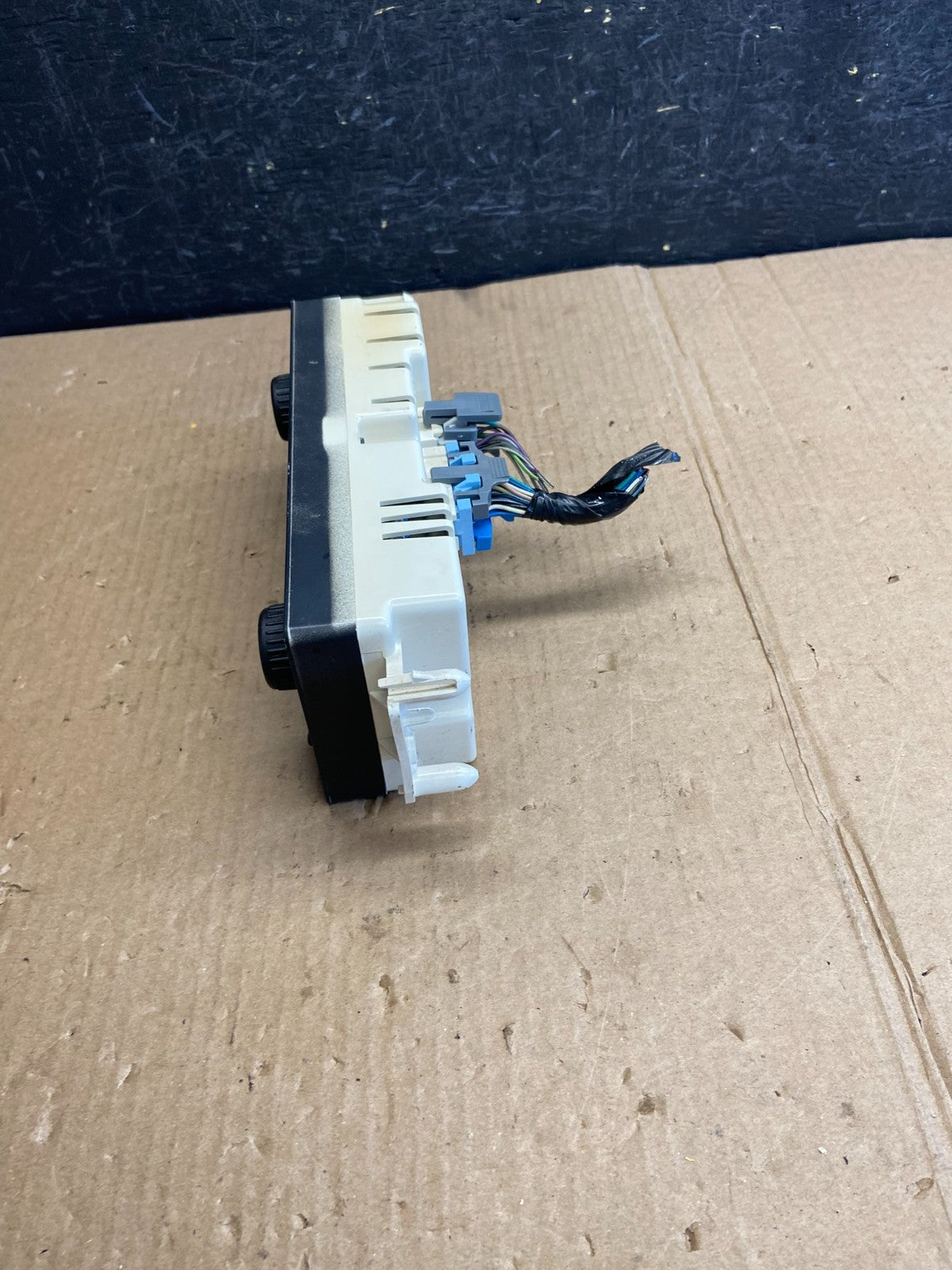 2003 to 2006 Chevrolet Silverado HVAC Heater Climate Control Module AE4251 DG2