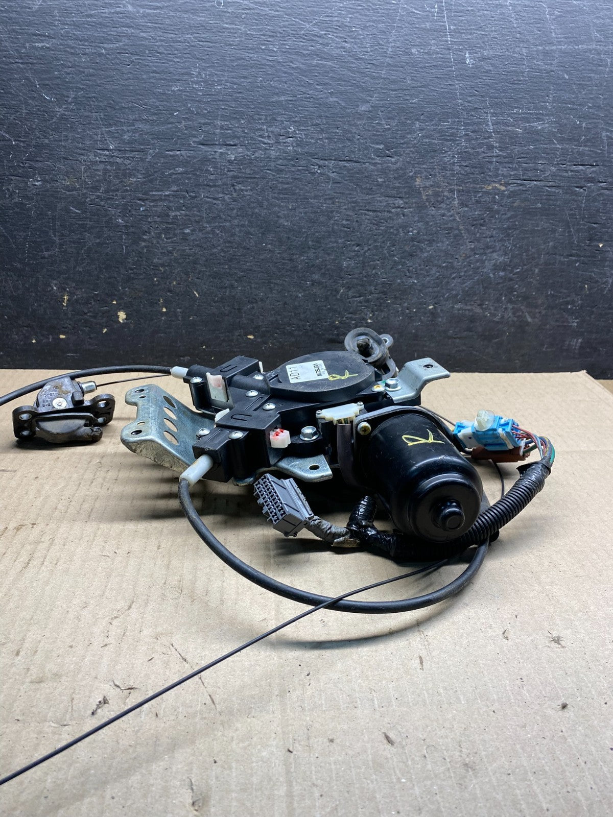 2005 - 2010 Honda Odyssey Right Lock Actuator ai5227 DG1