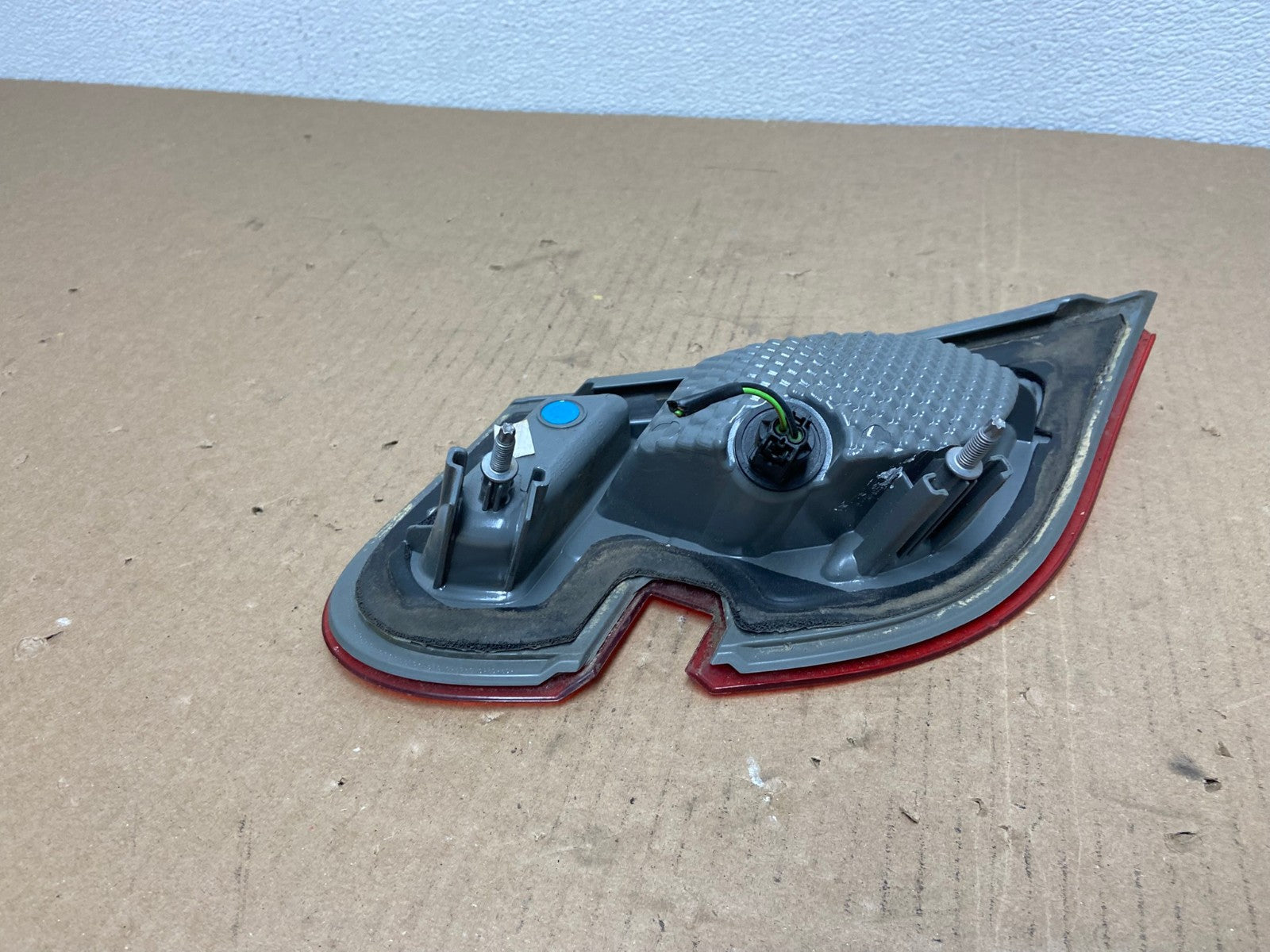 2010 2011 2012 Ford Taurus Right Passenger RH Side Tail Light Inner AB6446 LK4
