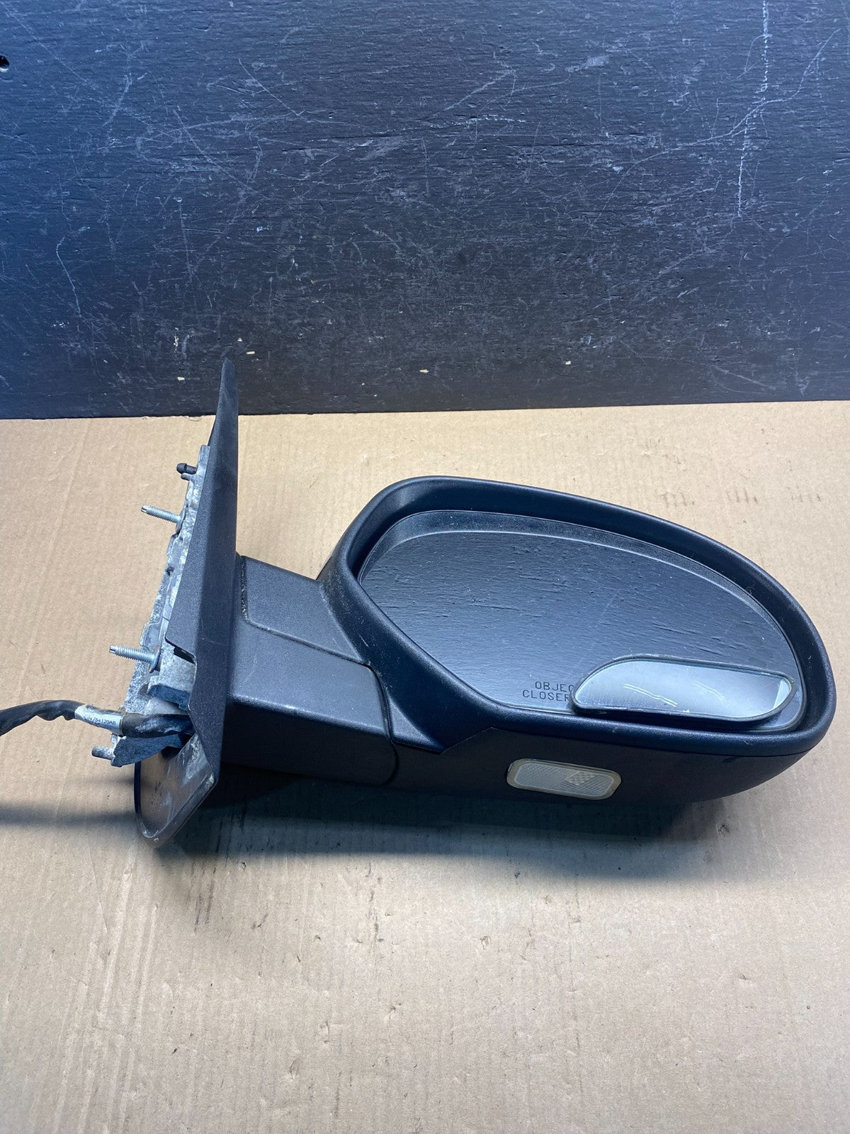 2007 - 2008 Chevrolet Tahoe Suburban Right Passenger Turn Door Mirror AE6357 DW7