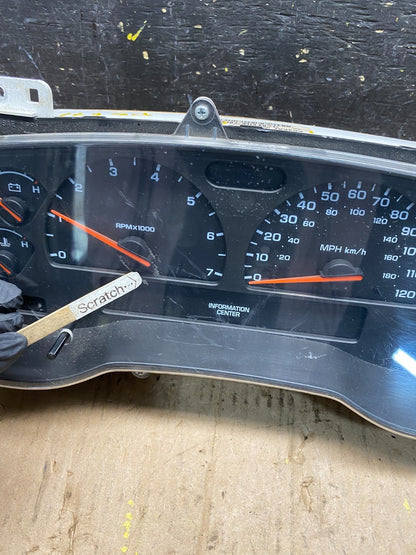2003 Dodge Durango 4.7L Speedometer Instrument Cluster Gauge OEM P5671 DG1