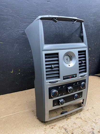 2008 - 2010 Dodge Grand Caravan Radio Bezel Climate Control Heat Heater X1637 DG2