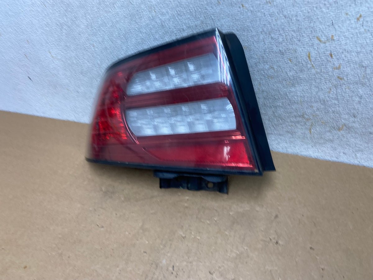 2007 - 2008 Acura Tl Left Driver LH Side Tail Light AI3270 LK1