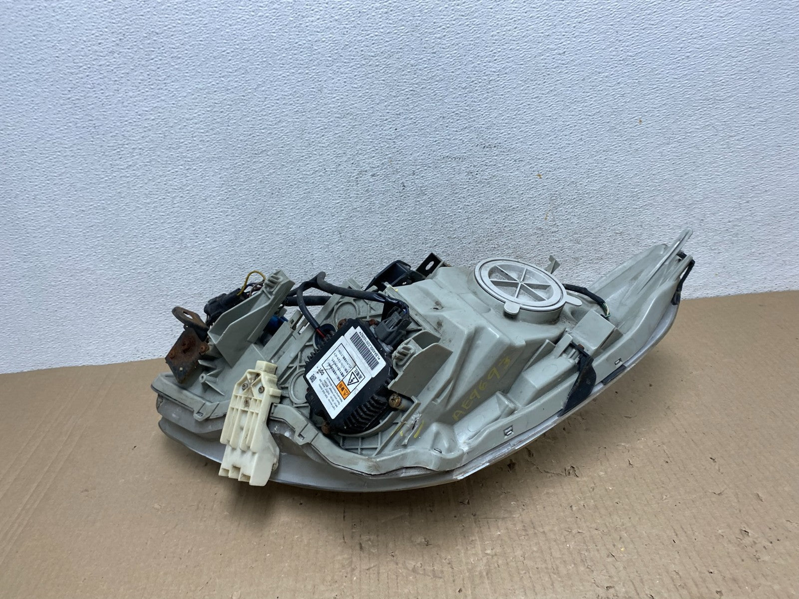 2007-2009 Infiniti G35 G37 Right Passenger Hid Xenon Headlight Sedan AE9693 DW10