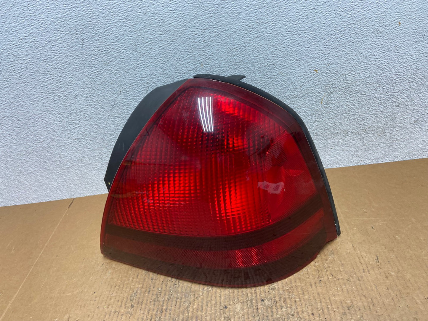 2003 to 2011 Mercury Grand Marquis Right Passenger Side Tail Light AE1642 LK0