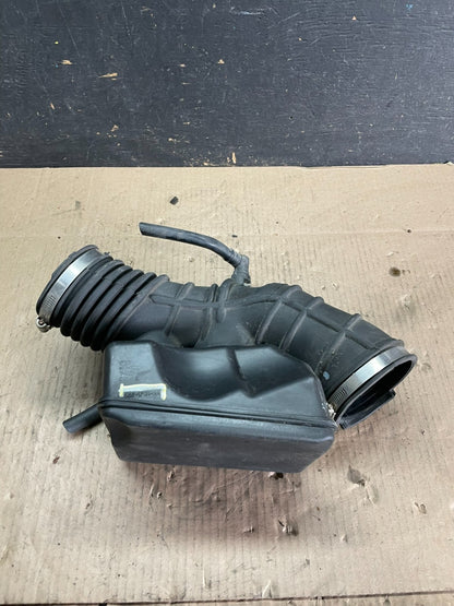 2009 to 2012 Ford Flex Taurus Lincoln Mks Air Hose Duct Tube OEM M8934 DG5
