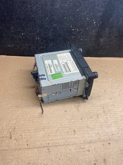 2010 - 2013 Ford Edge AM FM Radio Stereo Screen Display CD Player AH5284 DG1