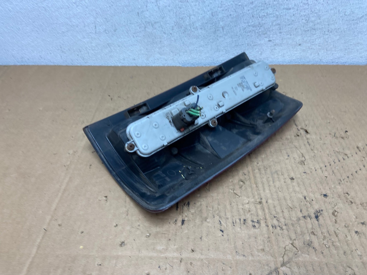 2002 to 2006 Dodge Ram 1500 Left Driver side Tail Light AD2384 LK7