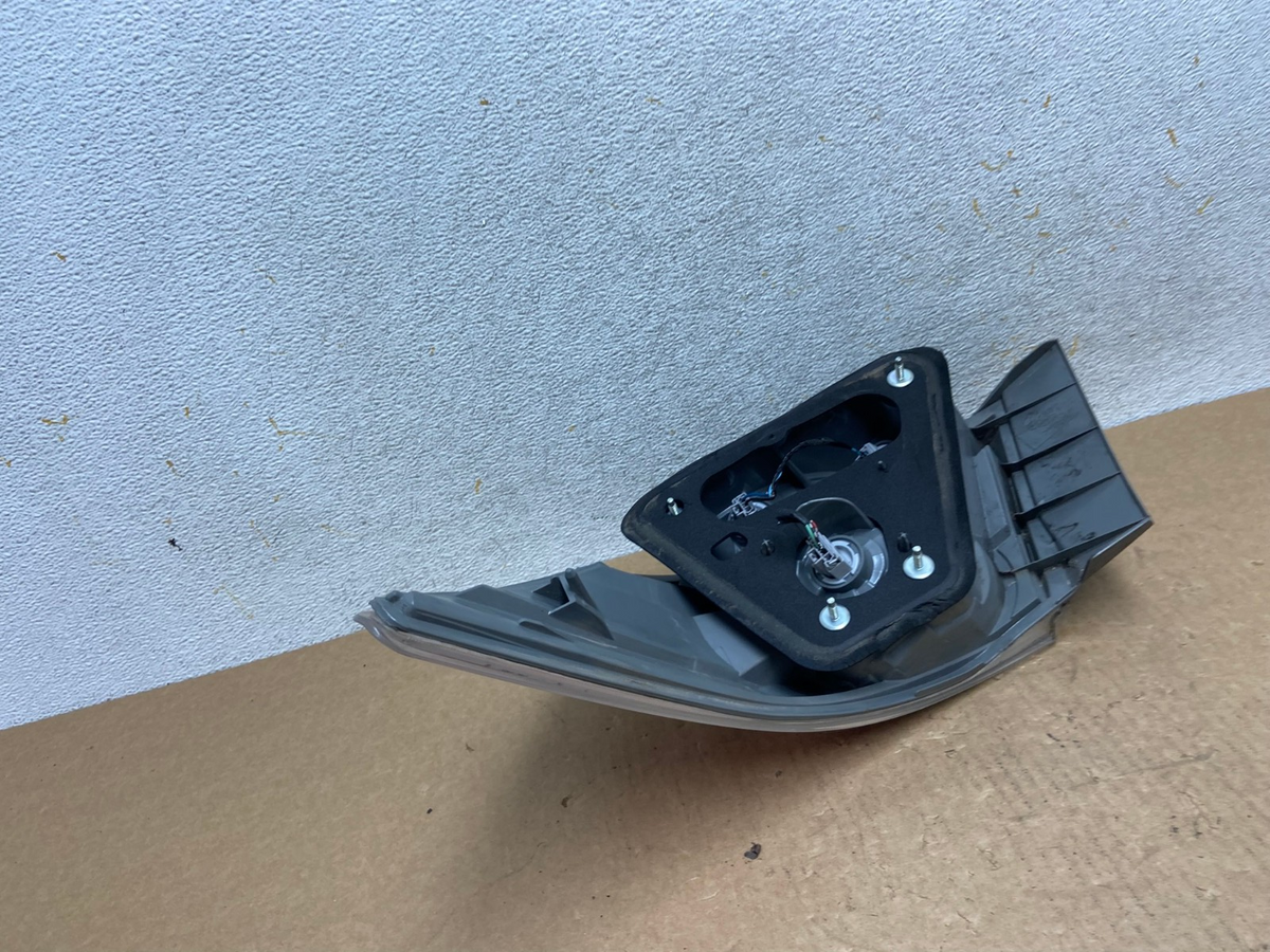 2008 to 2012 Honda Accord Sedan Tail light Left Driver LH Side AI3428 LK4