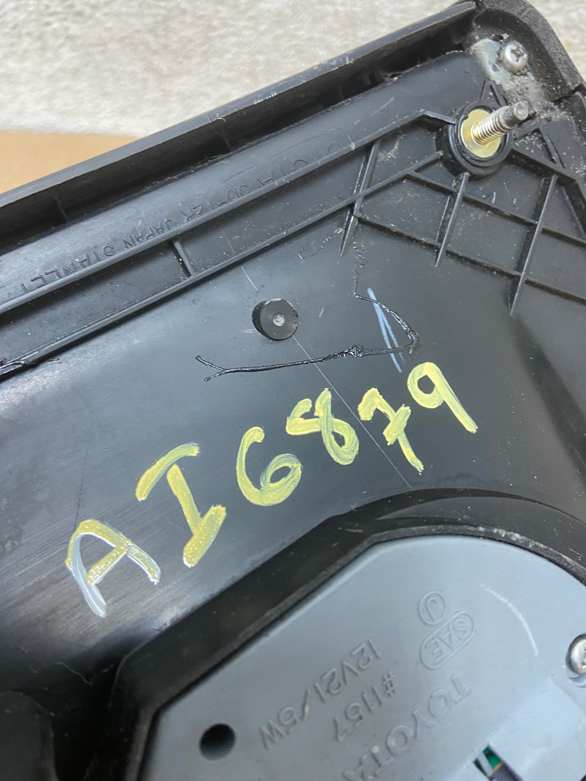 1990 - 1994 Lexus LS400 Right Passenger Tail Light 81590-50010 AI6879 LK7