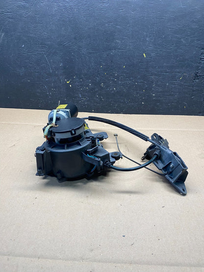 2007-2014 Kia Sedona Left Electric Power Sliding Door Motor Regulator P3588 DG4
