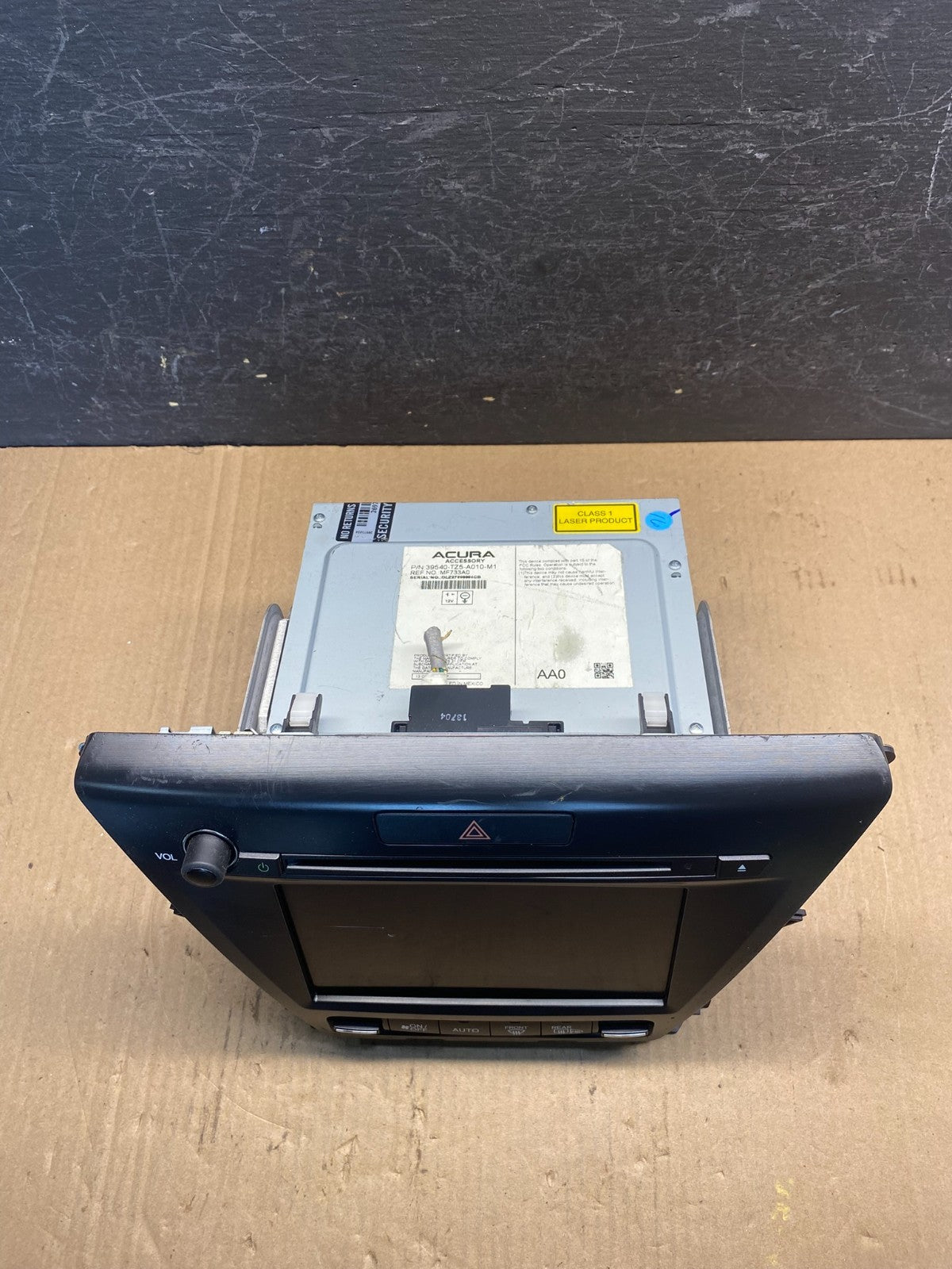 2014 to 2015 Acura Mdx Radio Stereo 6 CD Player Climate Control Pan OE ae6385 DG3
