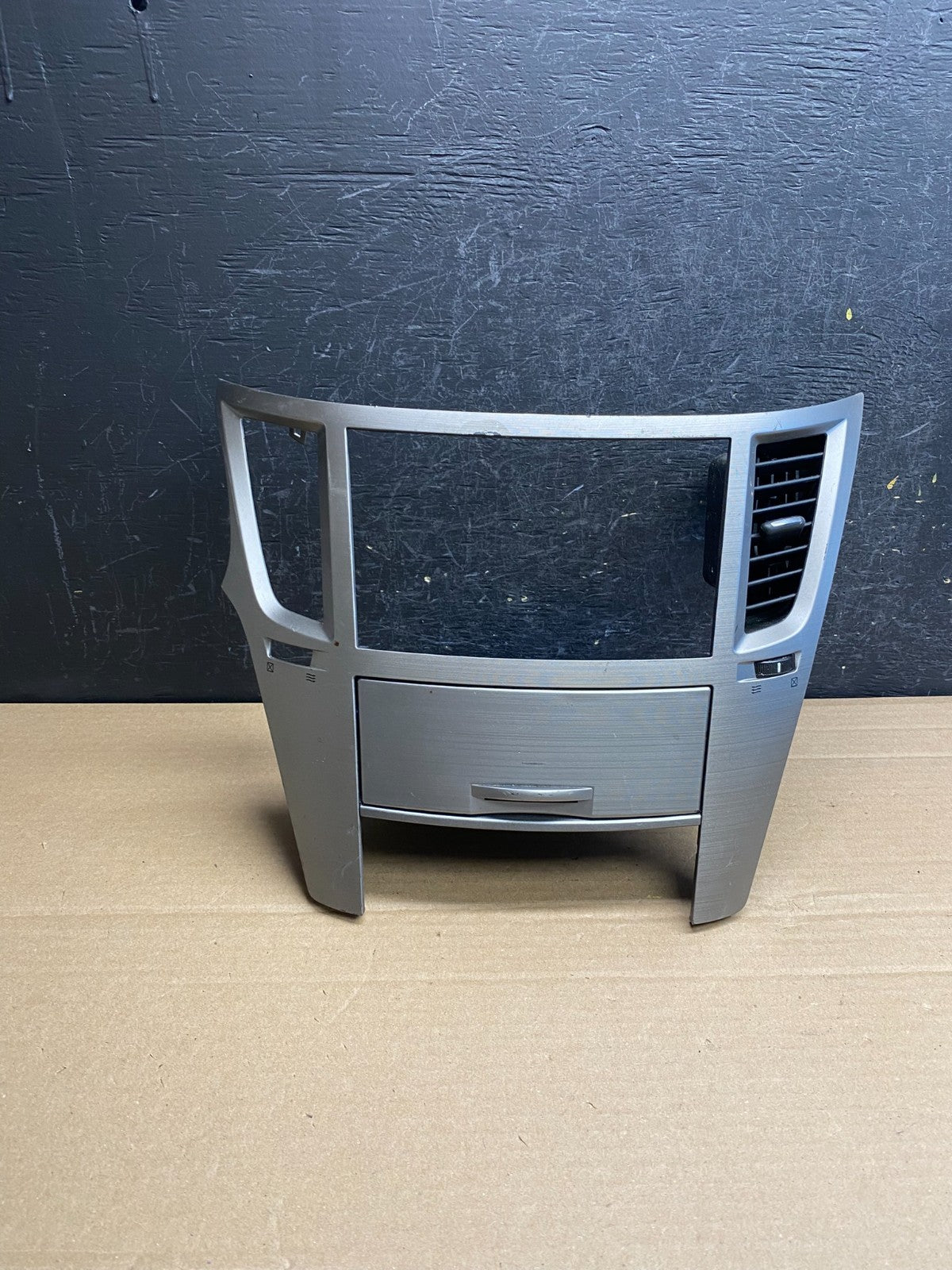 2010 - 2014 Subaru Legacy Radio Console Dashboard Center Panel Trim AG0009 DG0