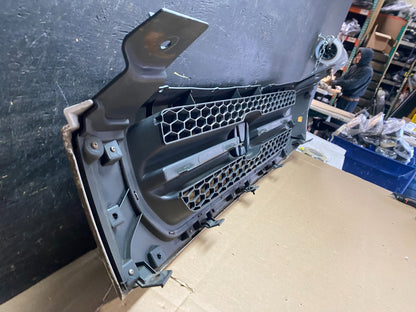 2003 2004 2005 Honda Pilot Front Upper Grill Grille U0056 DG6