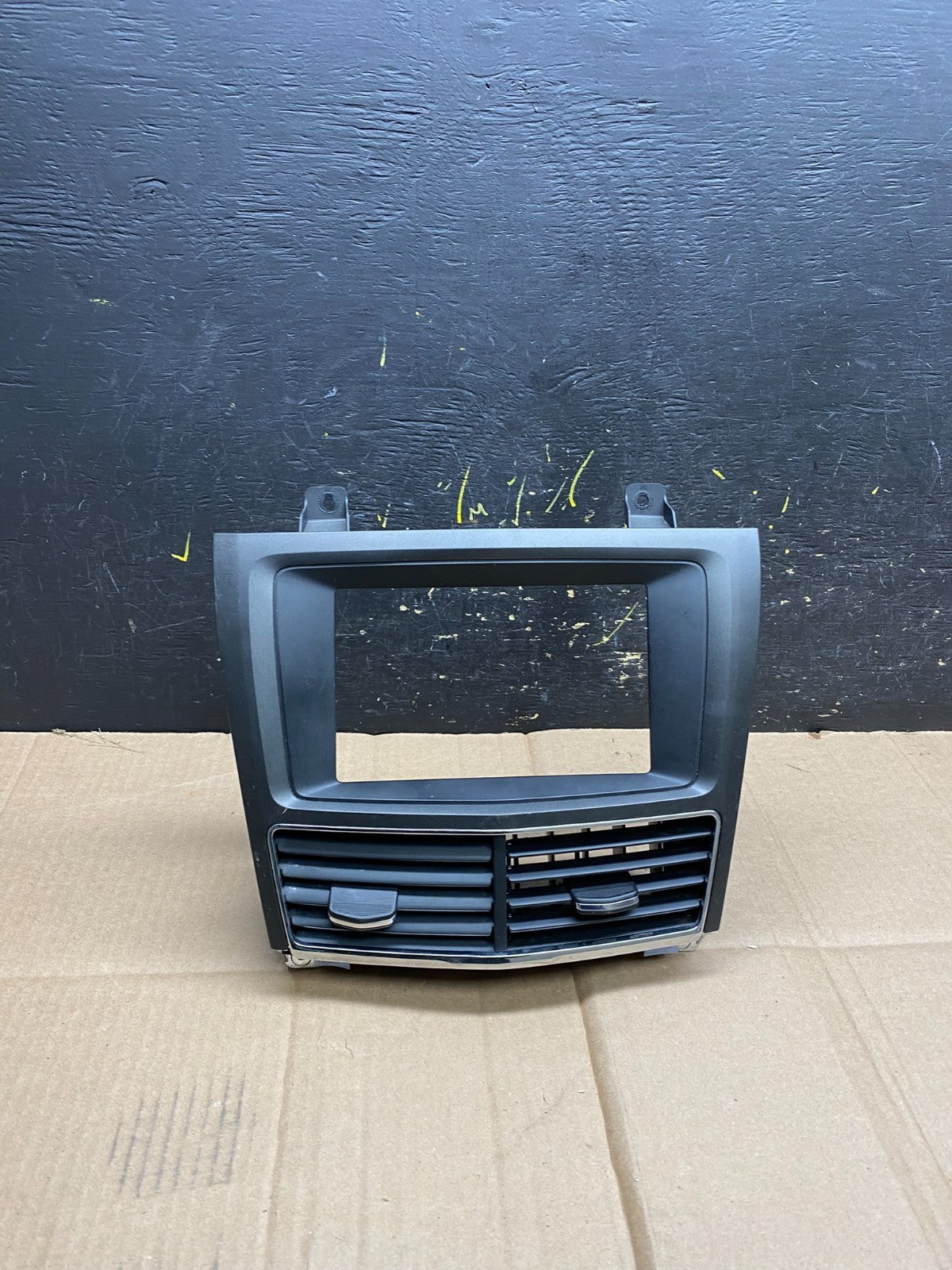 2010 - 2012 Lincoln Mkt Center Dash Gps Radio Bezel Panel Air Vent OEM aa445 DG0