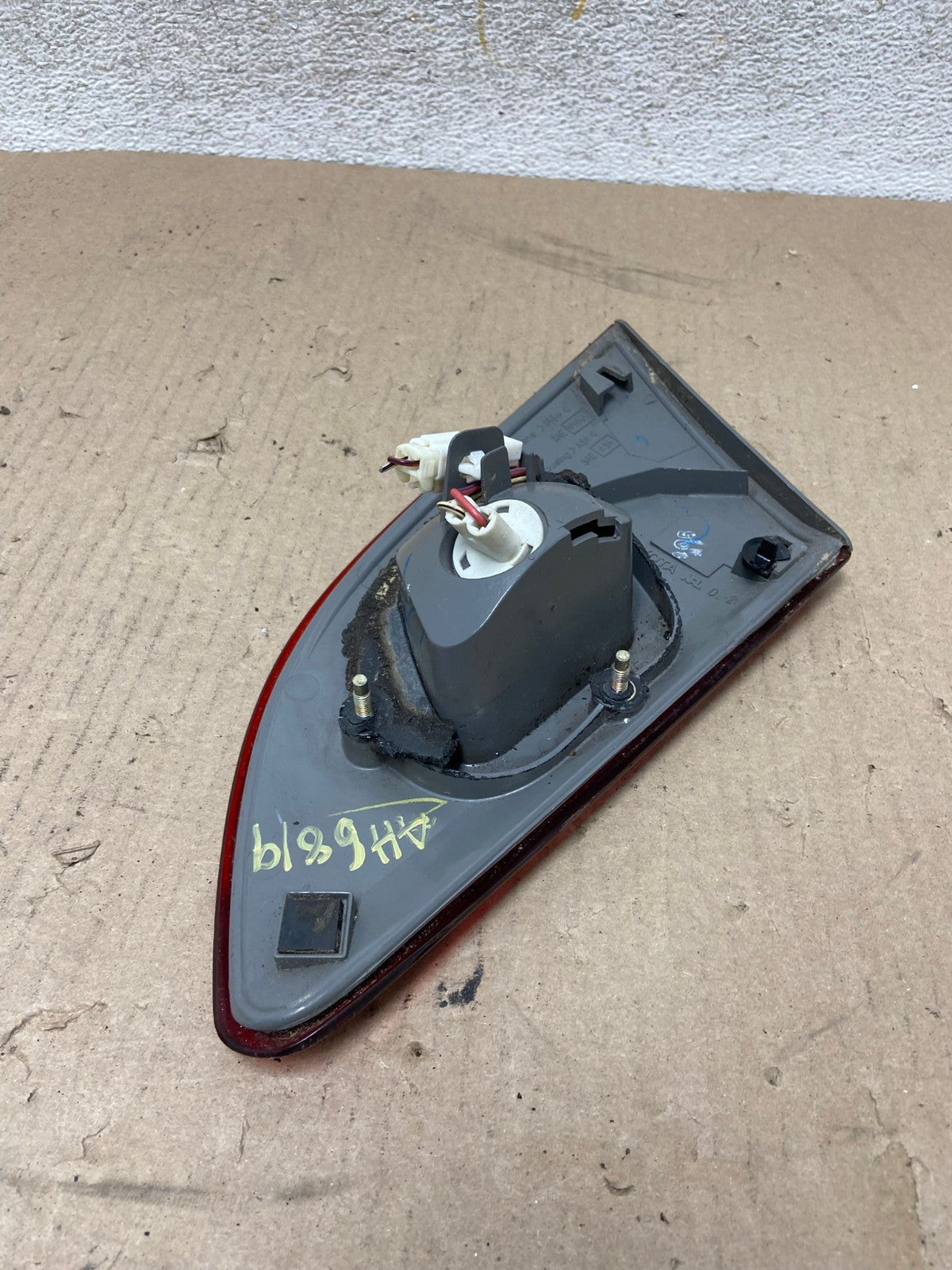 1998-2000 Toyota Corolla Left Driver LH Side Inner Tail light AH6819 LK7