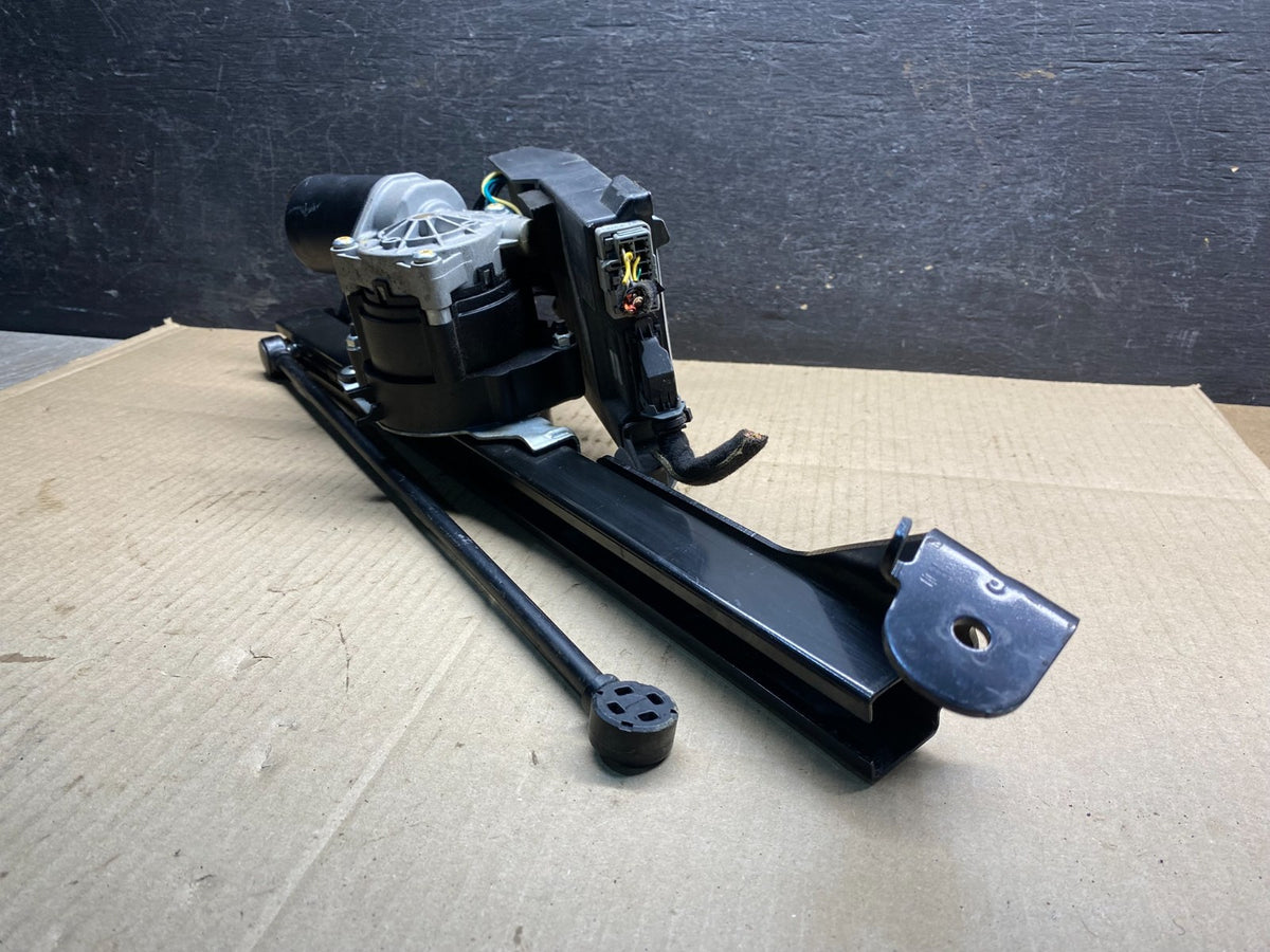 2007 - 2010 Hyundai Entourage Power Trunk Motor Assembly 81770-4D101 AI5232 DG3