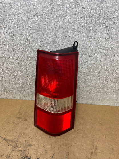 2003 2017 Chevrolet Express 1500 2500 3500 Right Passenger Tail Light T3461 DW0