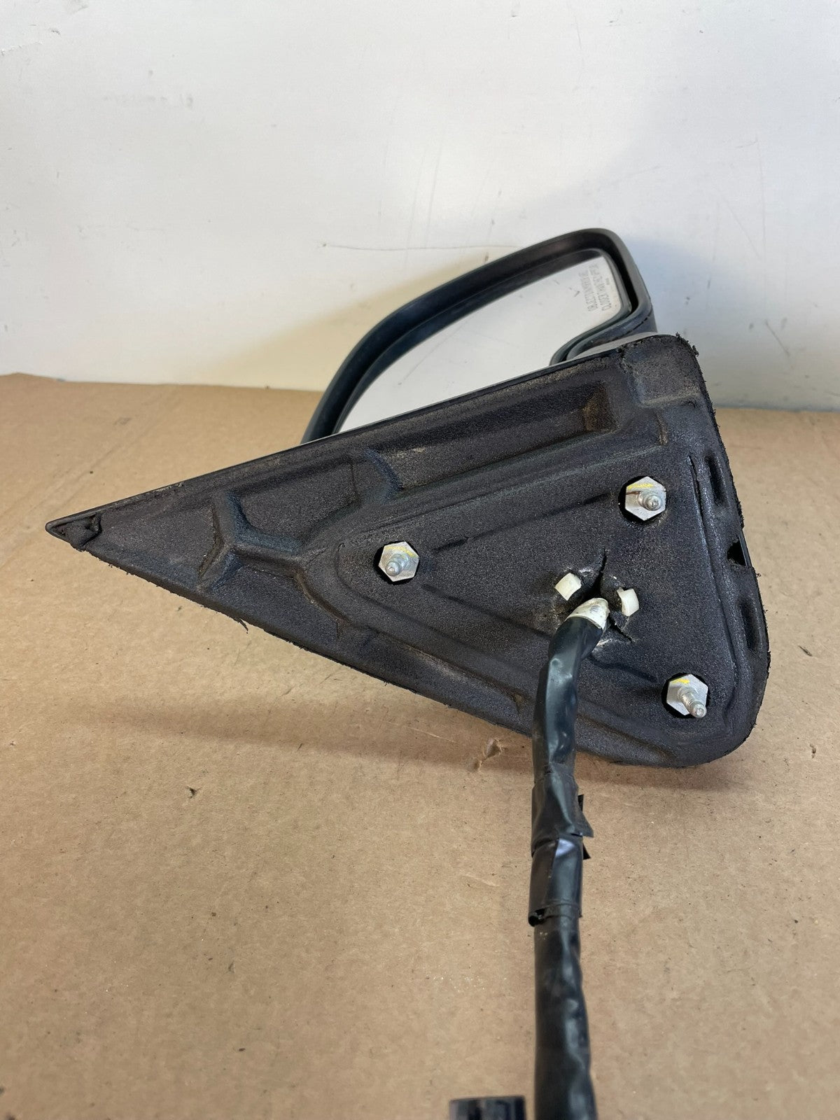 2003-2006 Chevrolet Tahoe Suburban Right Passenger Turn Door Mirror AH6181 DW4