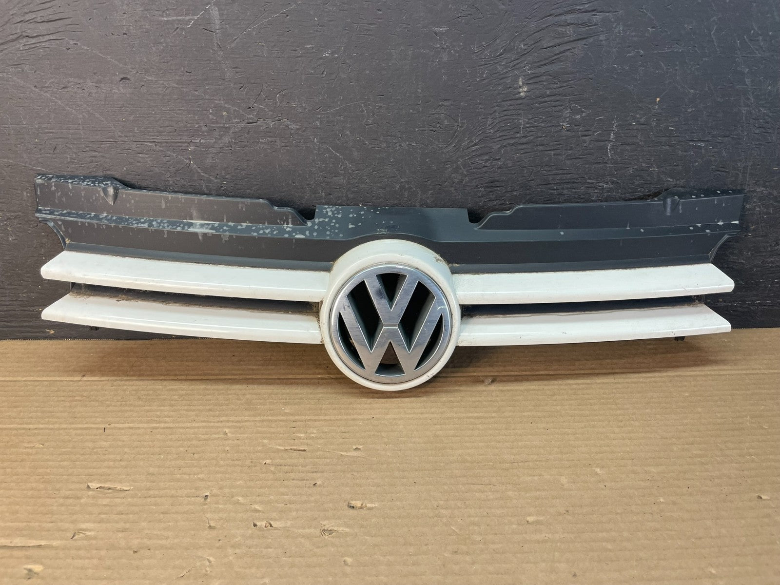 1999 to 2002 Volkswagen Golf Cabrio Front Bumper Grill Grille ae9945 DG0
