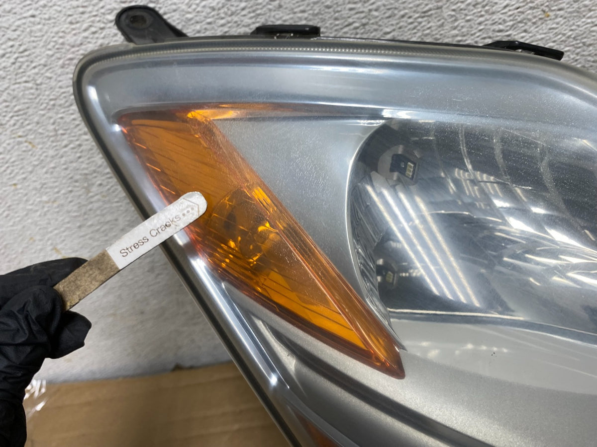 2006-2009 Toyota Prius Right Passenger Rh Side Headlight Xenon HID AH9001 DW4