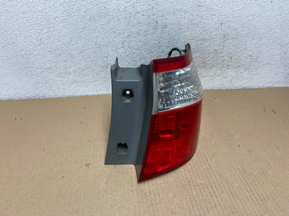 2005 2006 2007 Honda Odyssey Right Passenger RH Side Tail Light AF3082 LK2