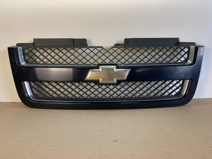 2006 to 2009 Chevrolet Trailblazer Front Upper Grille Grill AG9986 DG0