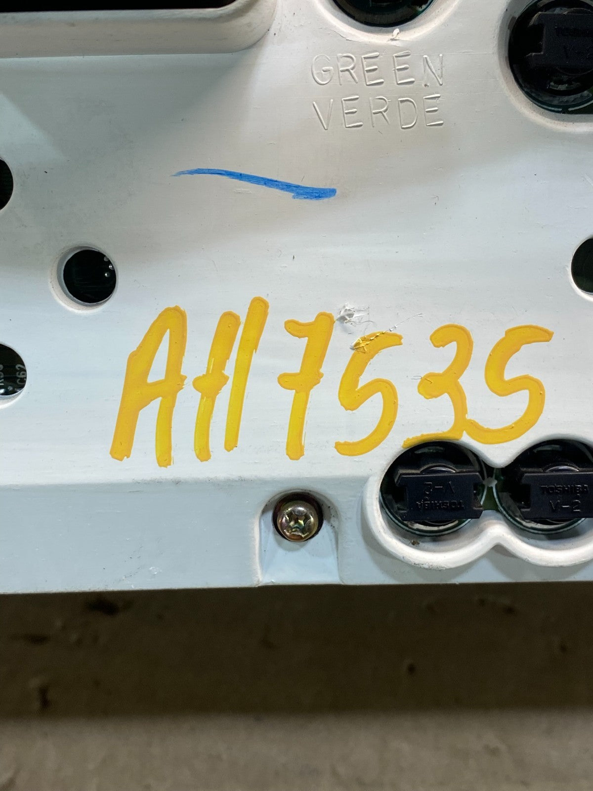 2001 to 2004 Toyota Sequoia Speedometer Insrument Gauge Cluster AH7535 DG6