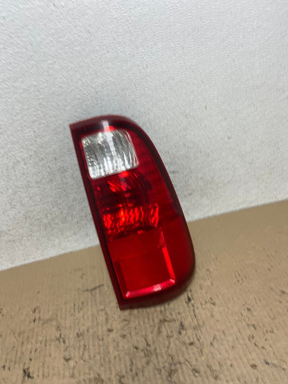 2008 to 2016 Ford F-250 F250 Right Passenger RH Side Tail Light AF7231 LK2