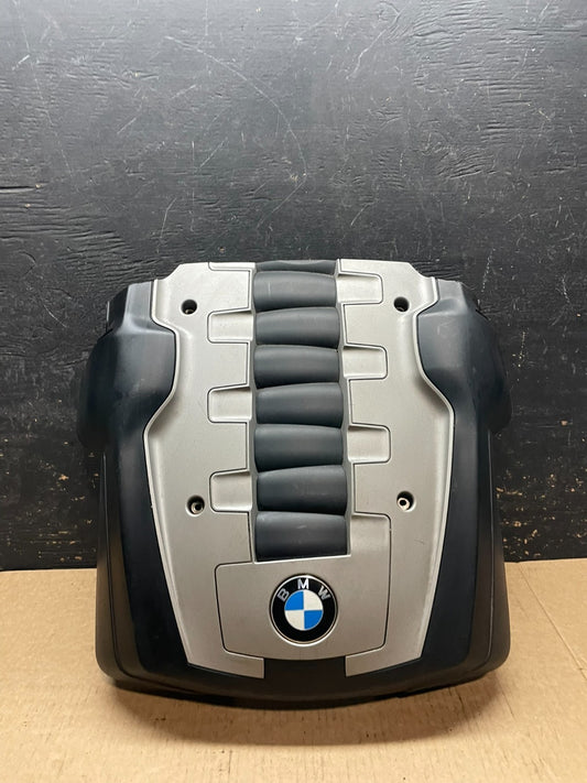 2006 to 2010 BMW 550i 650i 750i Plastic Engine Cover Shield OEM Y9505 DG0