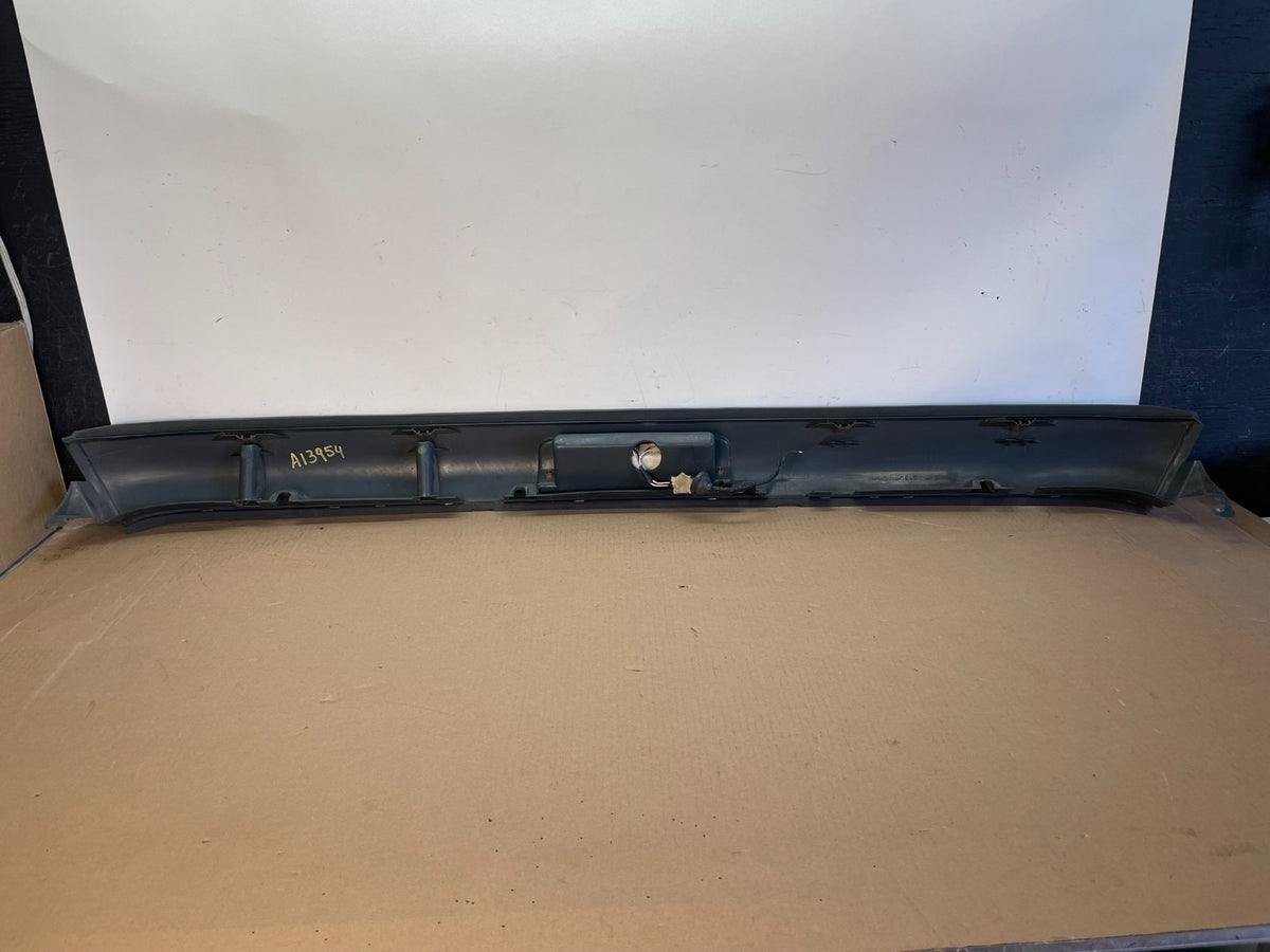 1996 to 2002 Chevrolet Express 3rd Third Brake Light Trim Spoiler AI3954 DW4