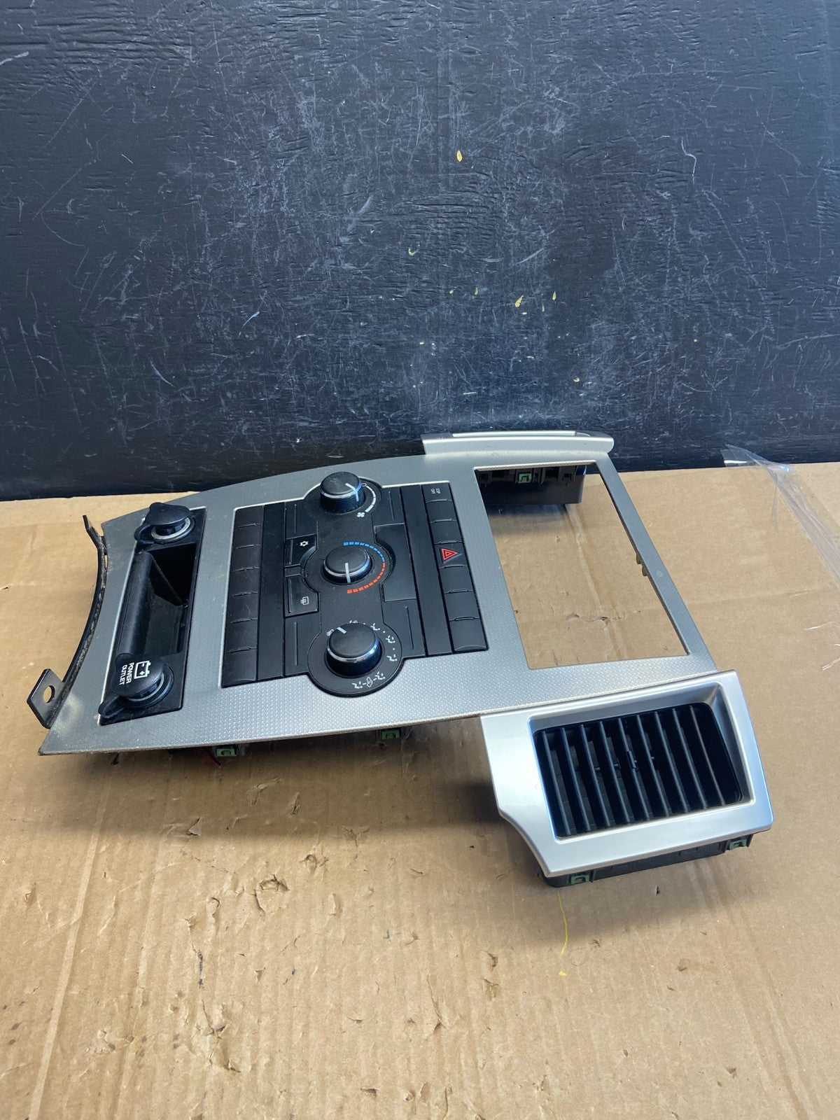 2008 to 2010 Jeep Grand Cherokee Center A/C Heater Climate Control ad2202 DG2