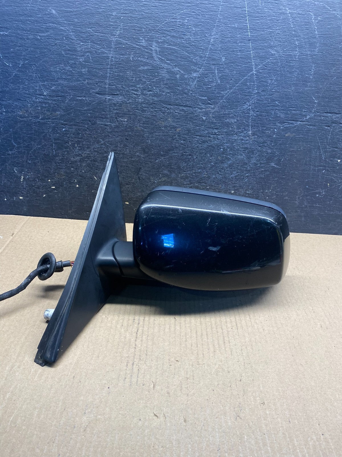 2004 - 2006 BMW 5-Series 525i 530i Left Driver LH Door View Mirror AH3239 DG0