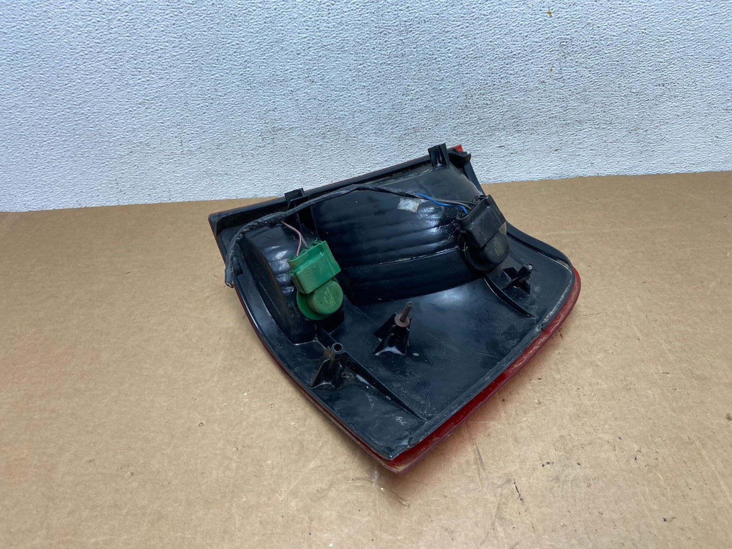 2002 to 2005 Ford Explorer Left Driver Lh Side Tail light AD61515