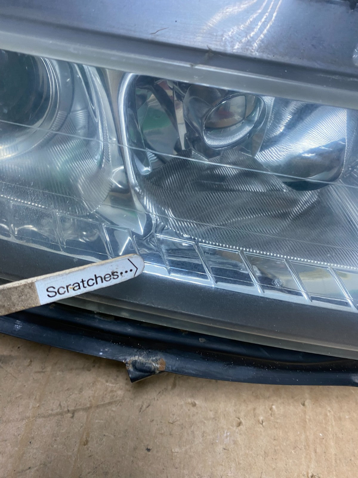 2004 2005 2006 Acura TL Headlight Right Passenger Side Xenon HID AD6297 DW3
