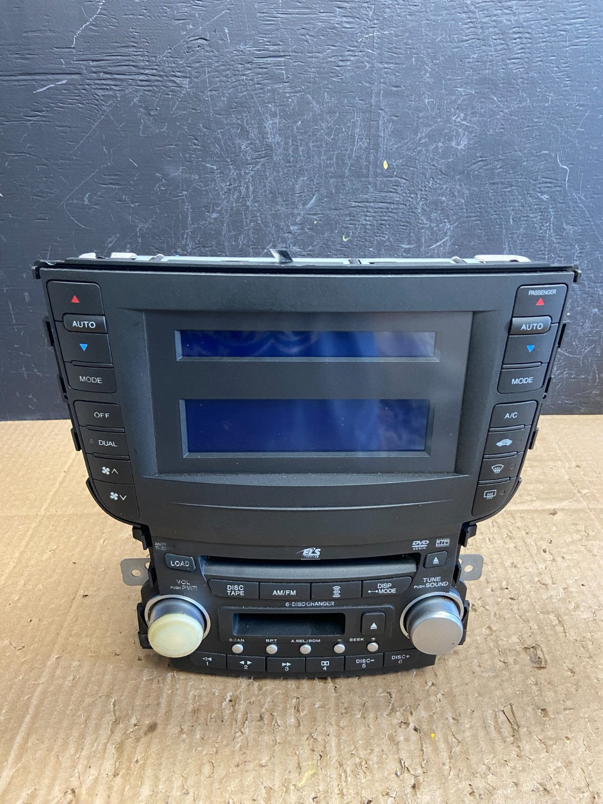 2004 2006 Acura TL CD Player Radio Climate Control AD2032 DG0