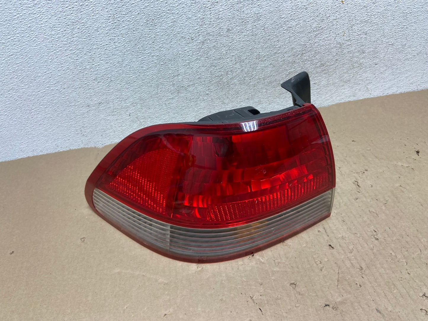 2001 to 2002 Honda Accord Sedan 4door Left Driver LH Tail Light AG6957 LK0