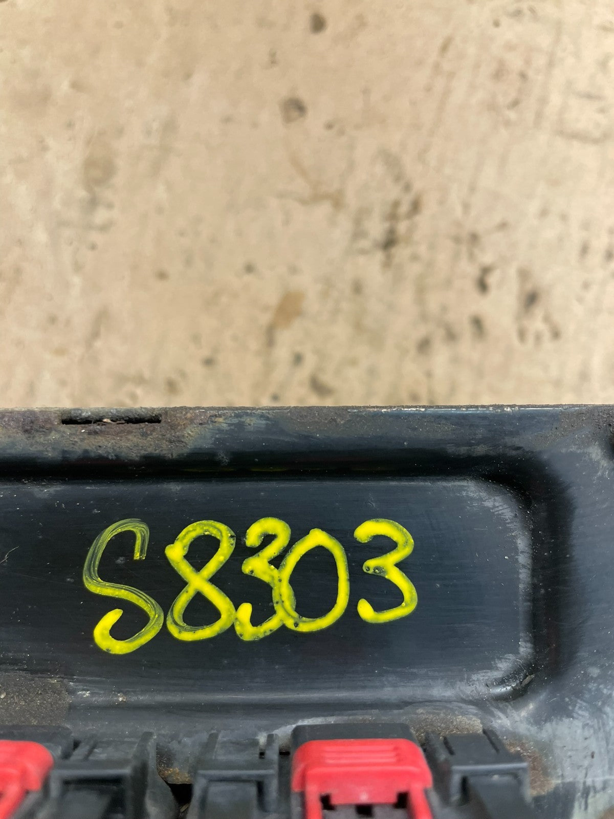 2010 Dodge Caravan Town & Country Engine Computer ECU S8303 DG5