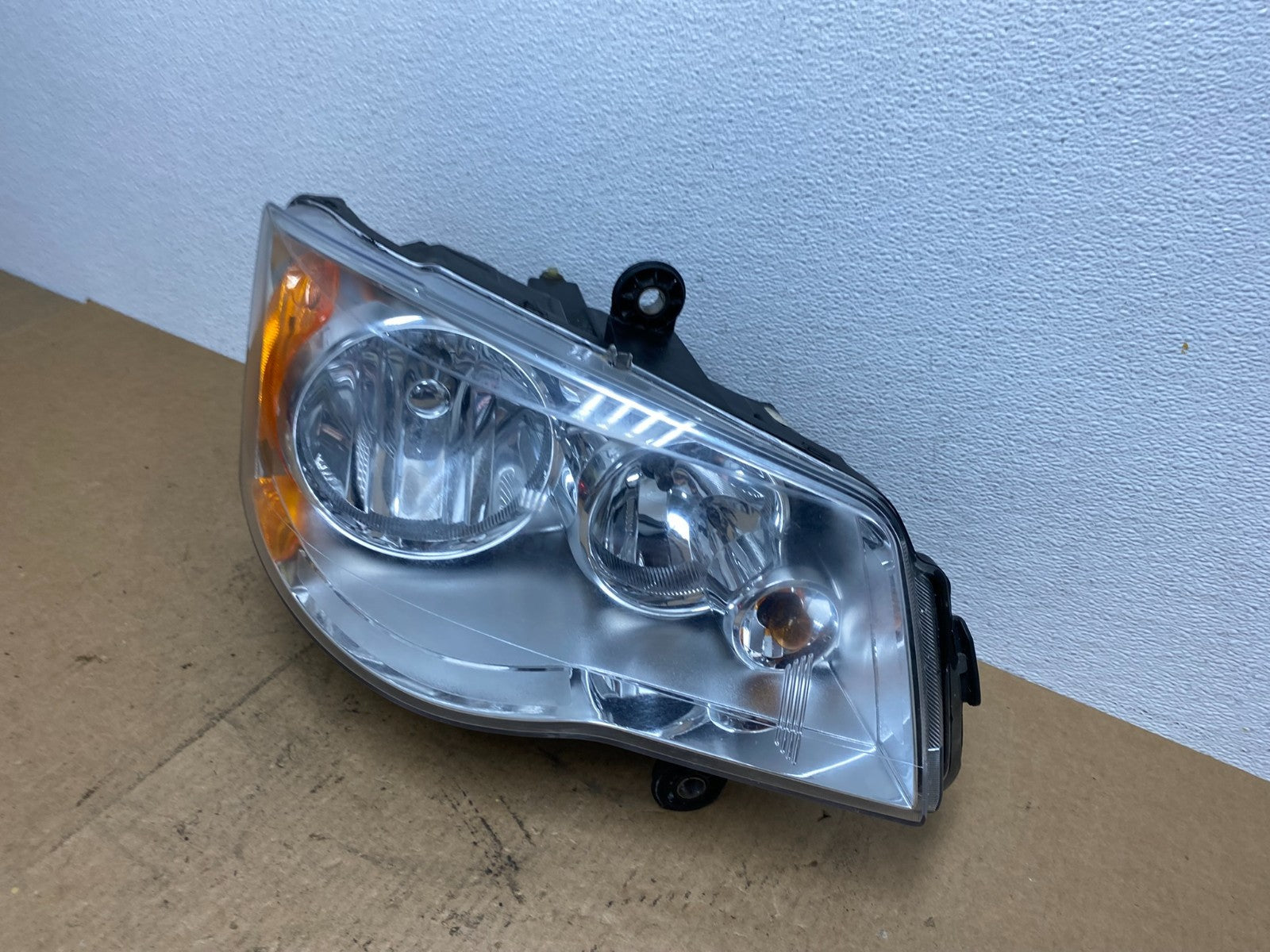 2011 to 2016 Chrysler Town and Country Right Passenger Headlight AC3411 DW1