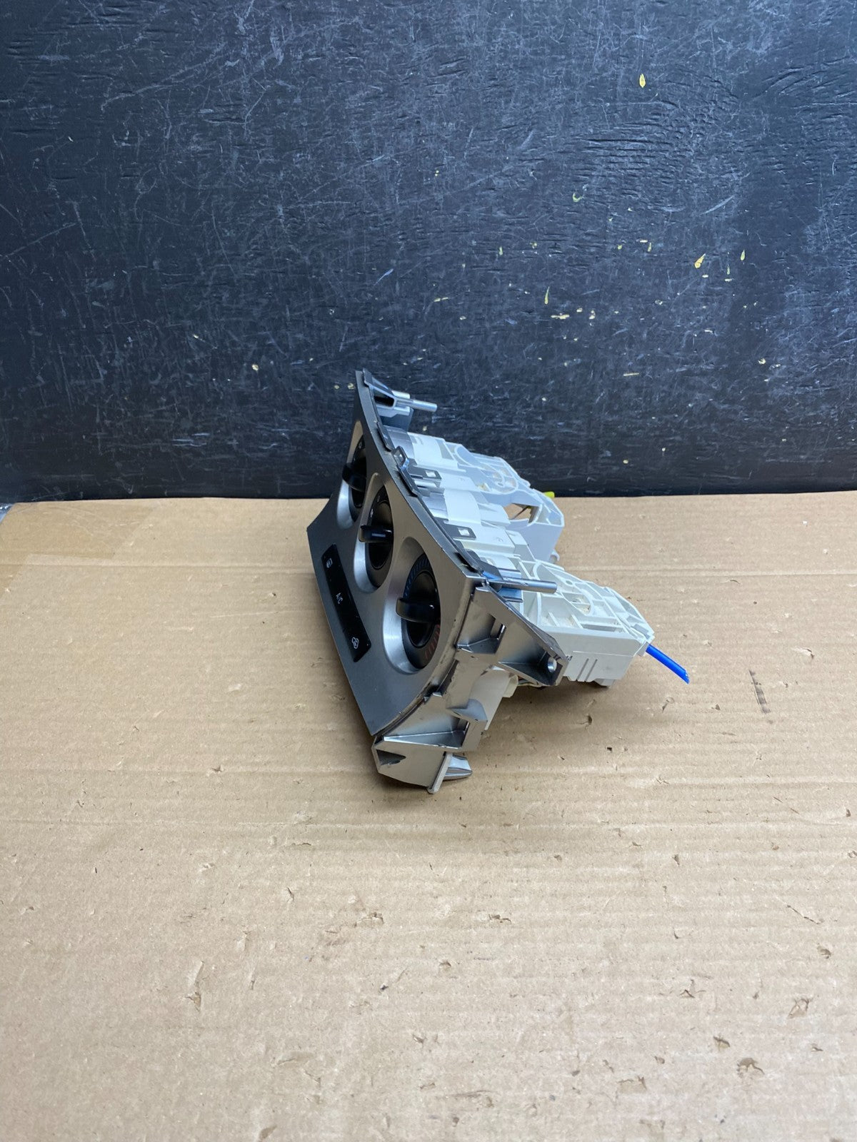2010 2011 Mazda 3 A/C Manual Climate Control Panel AG6251 DG2