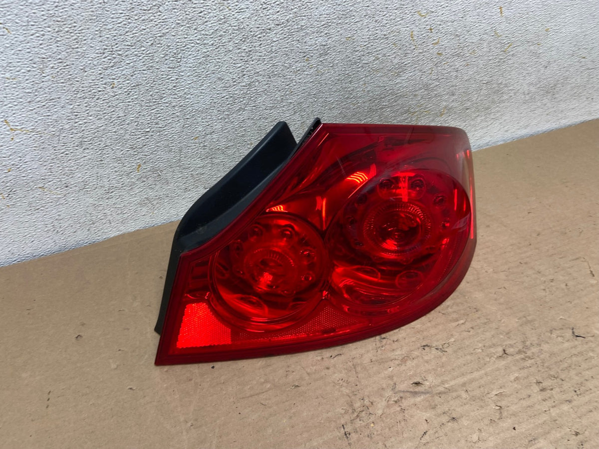 2007 to 2013 Infiniti G35 G37 Sedan Right Passenger Rh Tail Light AI0883 LK2