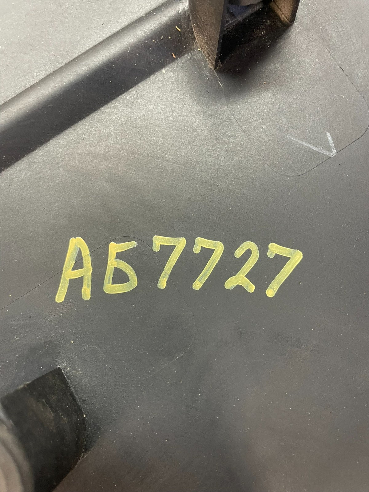 2007 to 2014 Chevrolet Silverado Vortec Engine Cover Shield AG7727 DG5