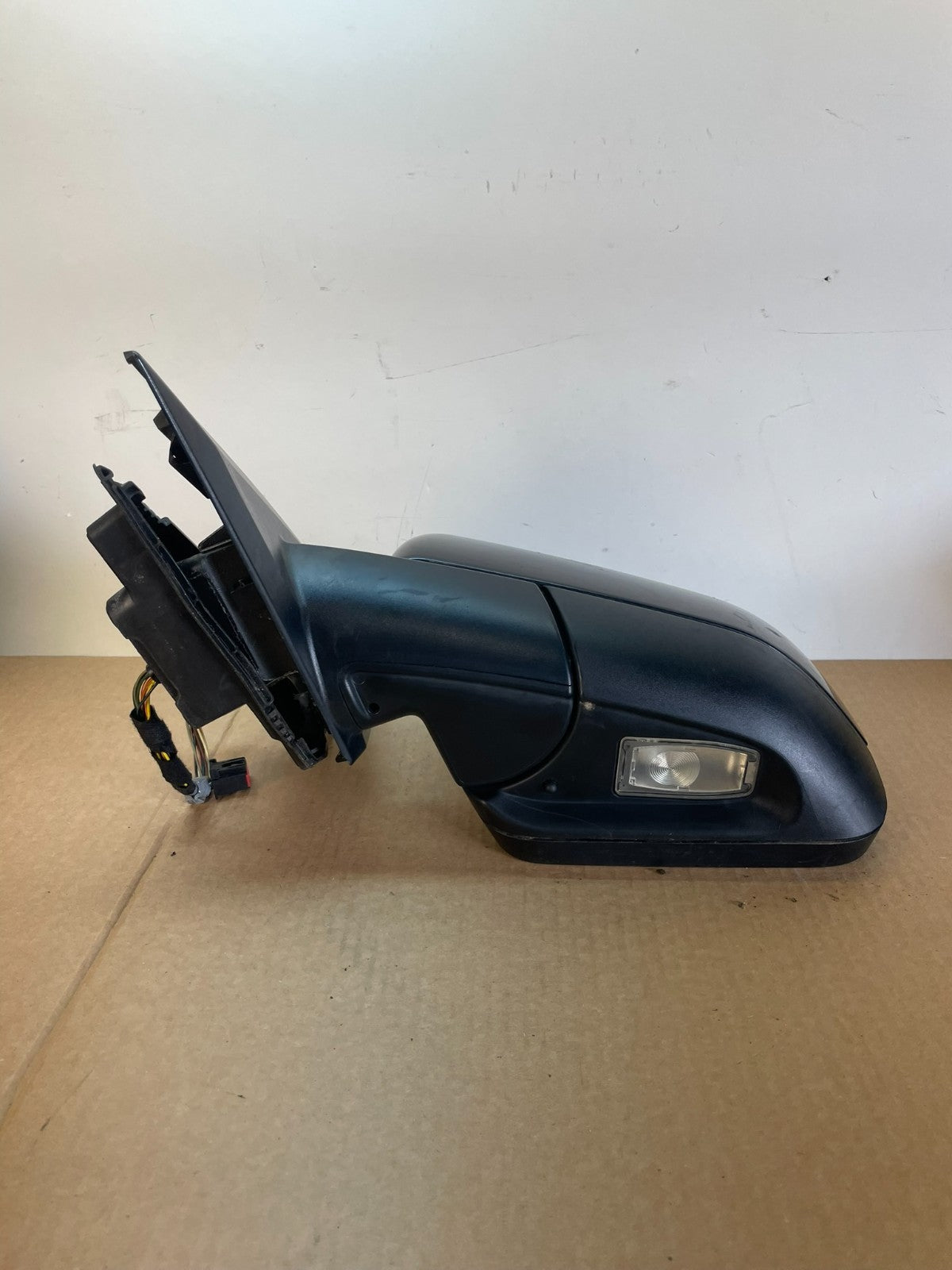 2010 - 2013 Land Rover Range Rover Left Driver View Door Mirror AG2677 DG3