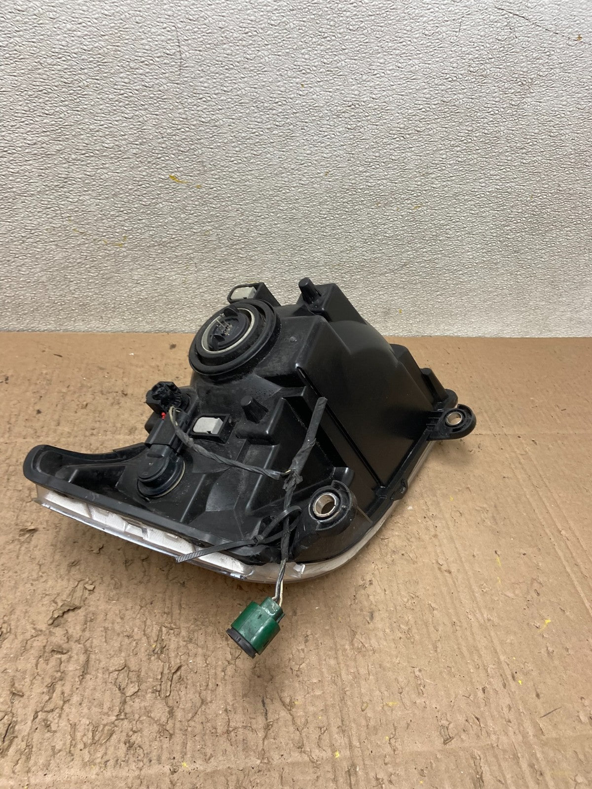 2008 to 2010 Dodge Caravan Left Driver Lh Halogen Headlight Y4684 DW5