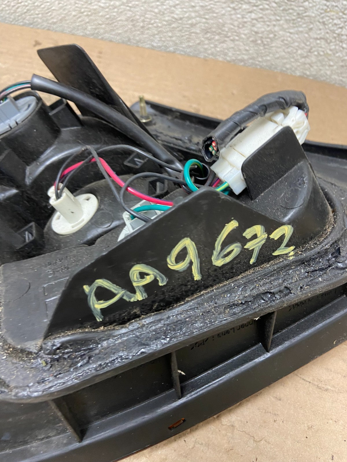 1998 1999 Nissan Altima Right Passenger RH Side Tail Light Oem AA9672 LK7