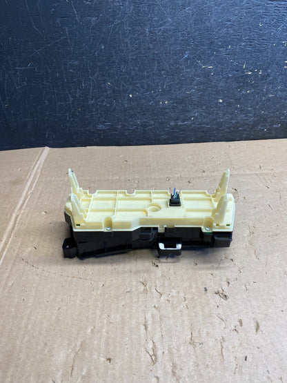 2010 to 2015 Toyota Prius A/C Heater Climate Control Unit Switch AI6505 DW3