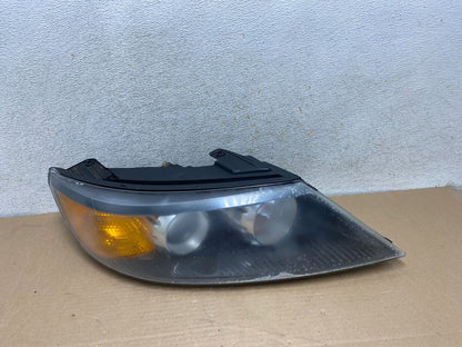 2011 to 2013 Kia Sorento Right Passenger RH Side Headlight Halogen AH9364 DW0