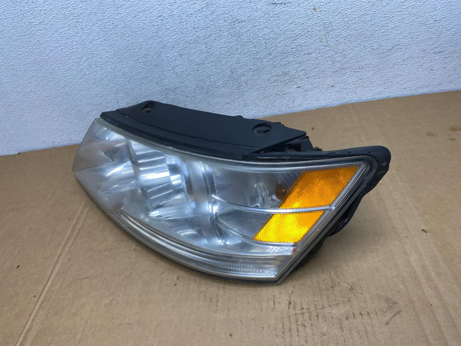 2009 - 2010 Hyundai Sonata Left Driver LH Side Headlight Halogen AD2668 DW1