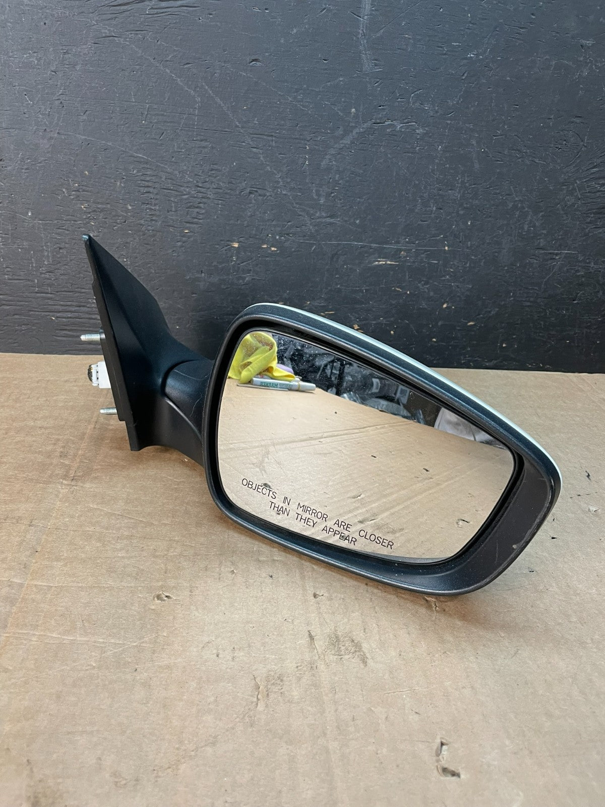 2017 to 2020 Hyundai Elantra Right Passenger View Door Mirror AE8467 DW2